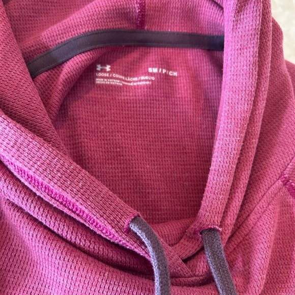 Under Armour Shirt - Picture 2 of 2
